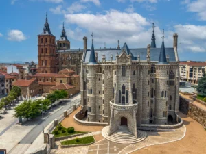 Episcopal Palace of Astorga and Cathedral