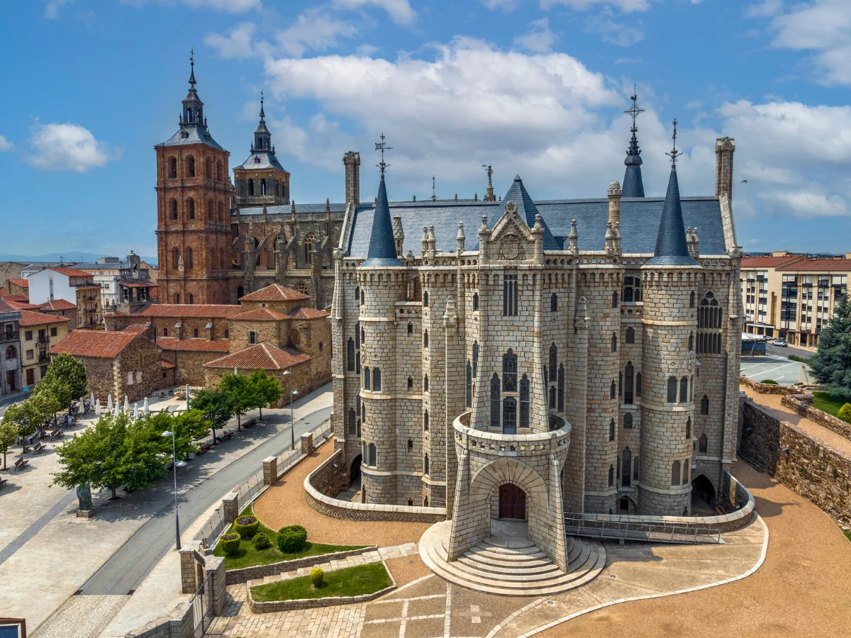 Episcopal Palace of Astorga and Cathedral