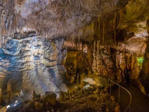 Explore Vikar del Drac, a beautiful cave in Spain