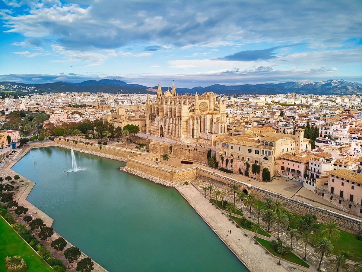 The Palma de Mallorca Cathedral is beautiful