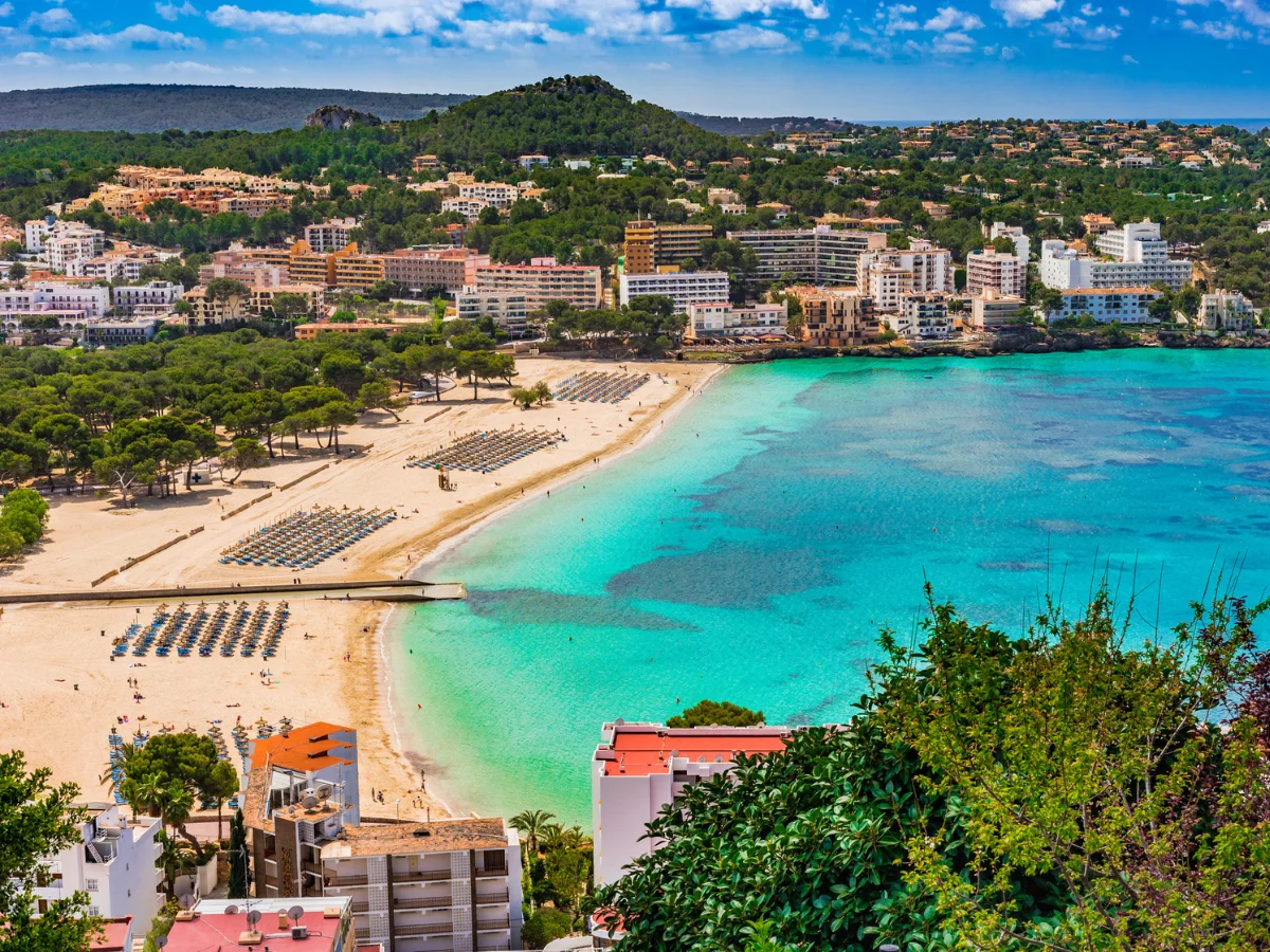 Amazing beach in Santa Ponsa, Mallorca