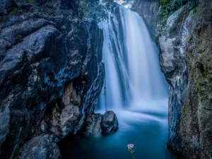 Explore Waterfalls Algar in Spain
