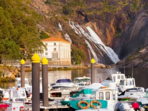 Discover the awe-inspiring Ezaro Waterfall in Spain